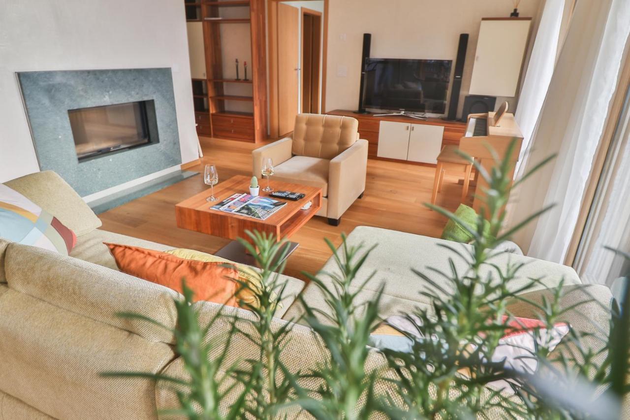 Seehaus Lake View 3-Bedroom Apartment Iseltwald Eksteriør bilde